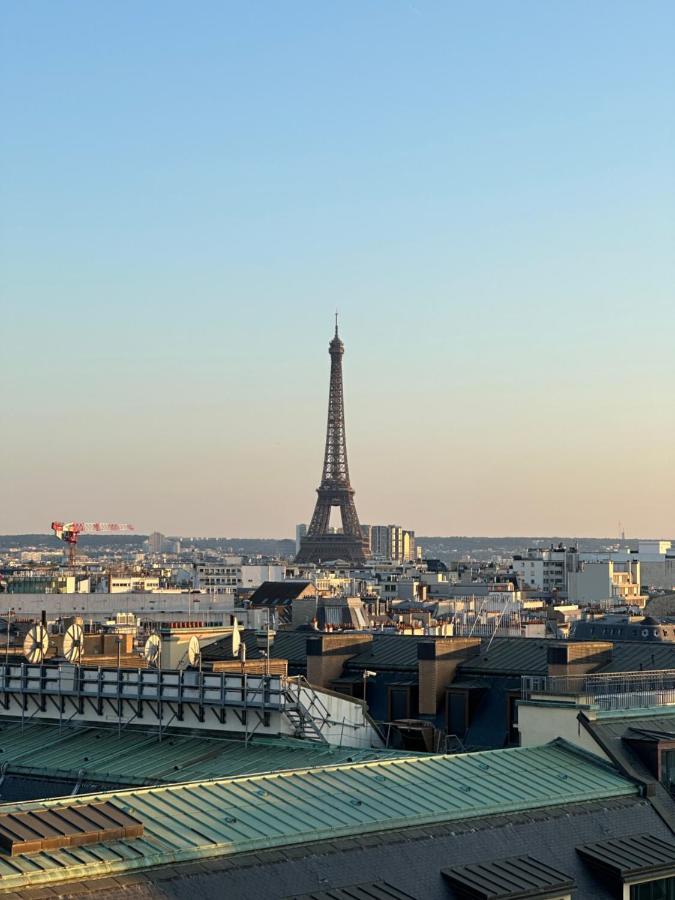 Appartement Vue Tour Eiffel, Proche Champs Elysee. Paris Exterior photo